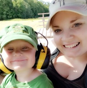 Meet your Posher, Sara